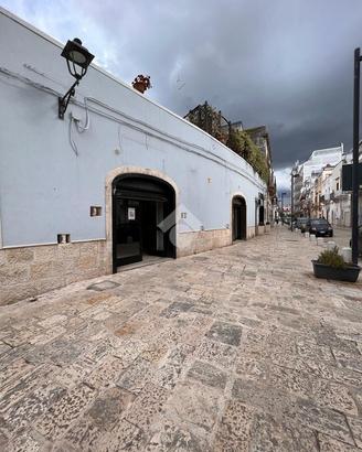 NEGOZIO A CASAMASSIMA
