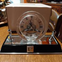orologio da tavolo con portapenne 