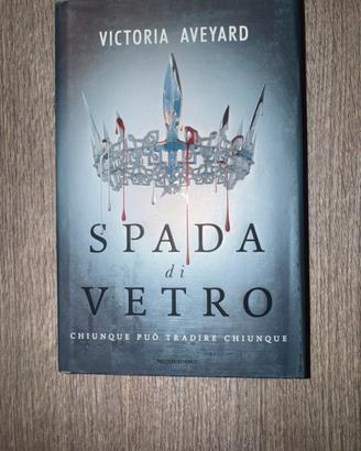 Victoria Aveyard - Spada di Vetro - Regina Rossa