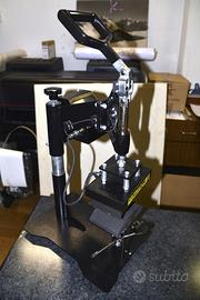 Pressa per cappellini