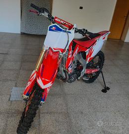 HONDA CRF 450 R  

