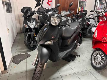 PIAGGIO Liberty 125 S pari al NUOVO