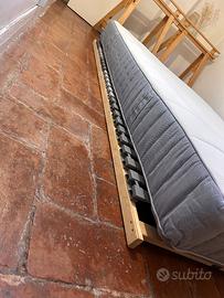 Materasso IKEA VESTERÖY 140x200 + base a doghe 