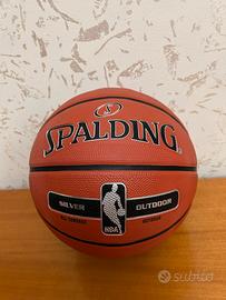 Spalding NBA Silver Outdoor