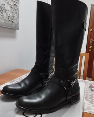 stivali donna in pelle