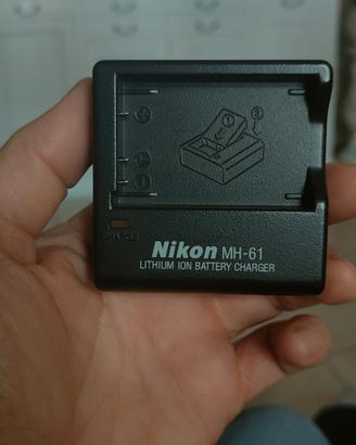 Nikon mh-61