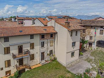 CASA IN LINEA DA RISTRUTTURARE FR. ZEGLIANUTTO