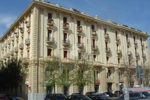 2 LOCALI A LECCE