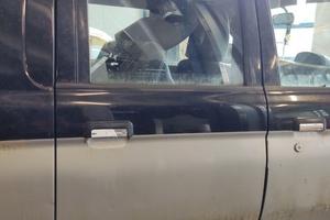 Porta posteriore dx MITSUBISHI L200 del 2000