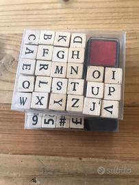 Stampini lettere numeri e simboli per bambini