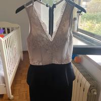 Vestito con pizzo e balza