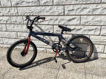 biciclette diversi tipi e misure