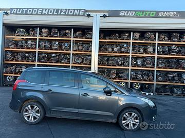 RICAMBI USATI PEUGEOT 5008 2010 1.6 HDI 9HZ