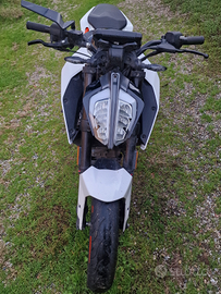 Ktm duke 125