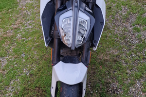 Ktm duke 125
