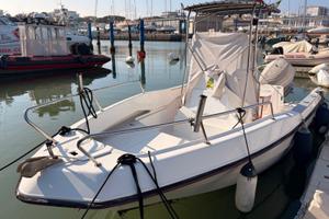 Barca a motore Elan 5,75