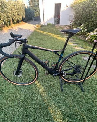 Biciclette gravel GT Grade con GRX elet. - T.52