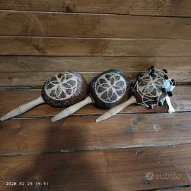 3 Maracas