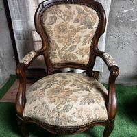 Coppia di poltrone in legno