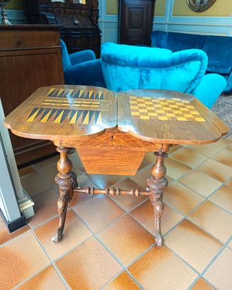 Tav. da gioco inglese con scacchiera e backgammon