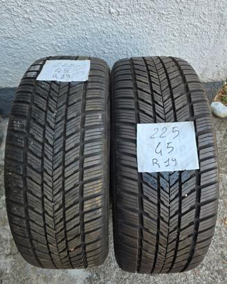 Coppia gomme 225/45 R19 usate 96W M+S