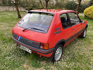 Peugeot 205 gti look gpl 950cc