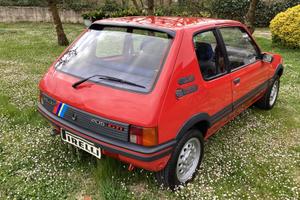 Peugeot 205 gti look gpl 950cc