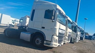 TRATTORE Daf XF 460 FT 906