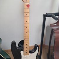 Chitarra elettrica Behringer