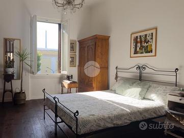 4 LOCALI A FIRENZE