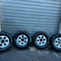 Cerchi in lega e gomme m+s 255/70-15