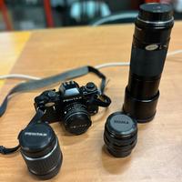 Macchina fotografica Pentax LX con 4 obbiettivi