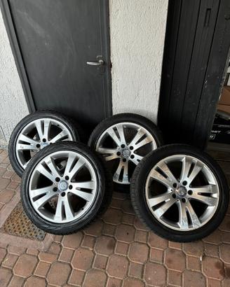 Cerchi e gomme Mercedes