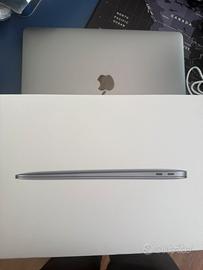 Macbook Air M1 256GB SSD - 8GB RAM - come nuovo