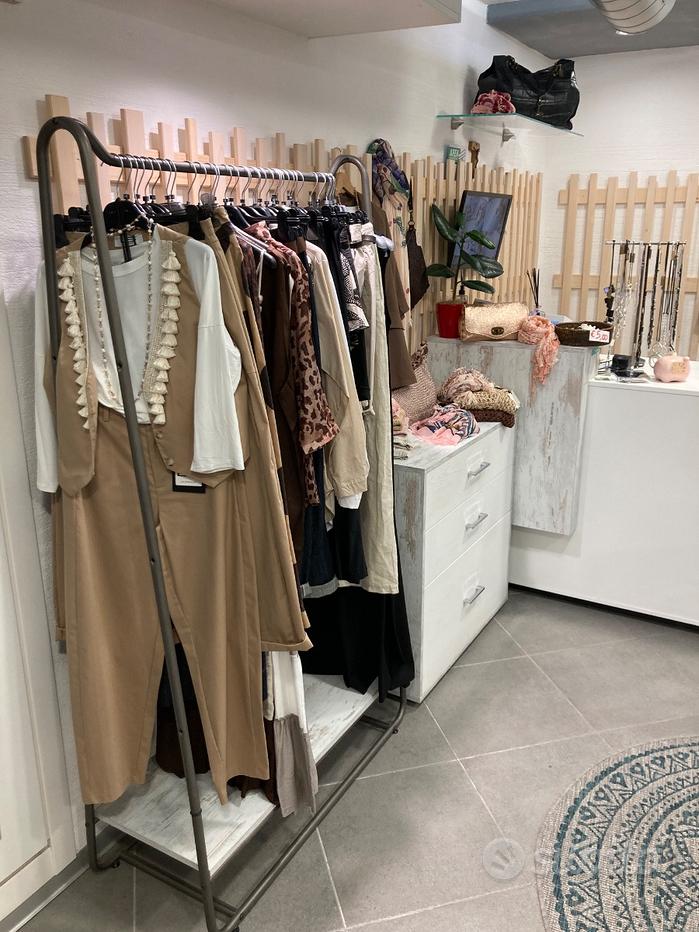 Clothing Brand Negozio Abbigliamento Negozio Usato Negozi