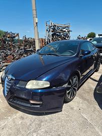 ALFA ROMEO GT RICAMBI USATI