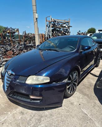 ALFA ROMEO GT RICAMBI USATI