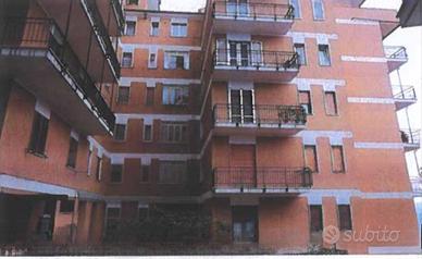 CHIETI, appartamento con rimessa