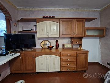 Mobile da cucina in legno