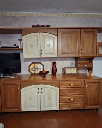 Mobile da cucina in legno