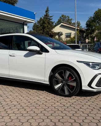 Golf 1.4 Plug-In Hybrid DSG GTE 245 CV