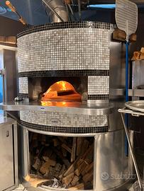 Forno professionale a legna