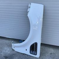 PARAFANGO ANTERIORE SINISTRO LAND ROVER Range Rove