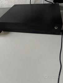 Xbox One X 1 TB