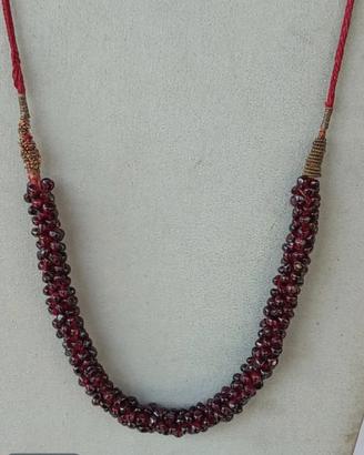 collana granati rossi artigianato indiano 