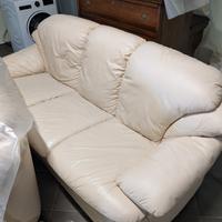 Coppia di divani in vera pelle