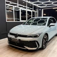 Volkswagen Golf 2.0 TDI 150CV R-Line DSG