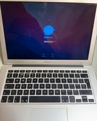 Apple MacBook Air 13 – 2017 – i5 1.8 GHz – 8GB RAM