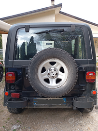 Jeep Wrangler nera anno 1996