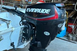 Fuoribordo 25 cv evinrude e-tec barca con fuoribor
